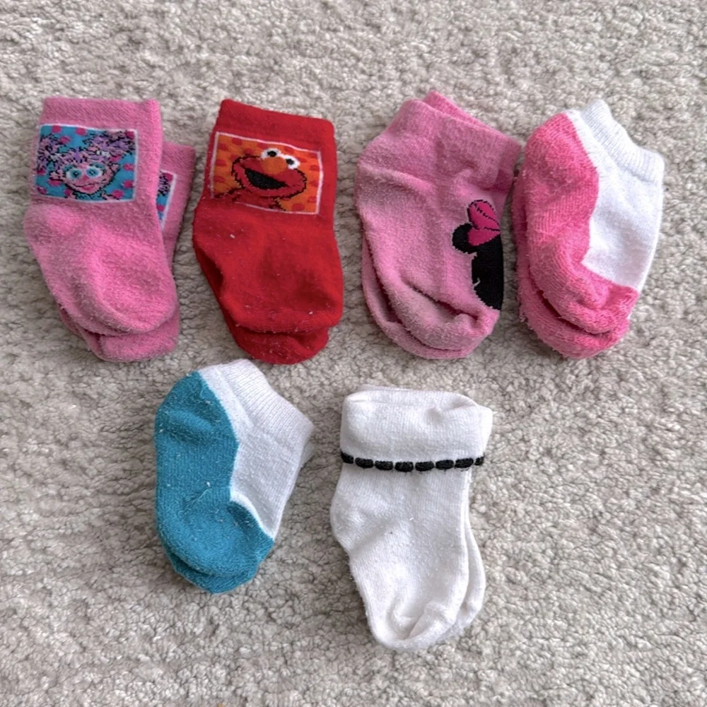 Gently Worn Girls Disney, Sesame Street Socks - Newborn-12 Months